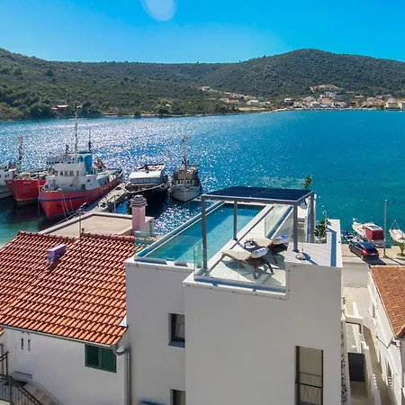 Villa Lux