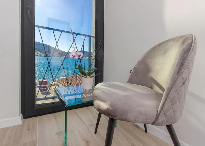 Lux Villa