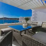 Lux Vinišće