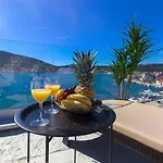 Lux Vinišće